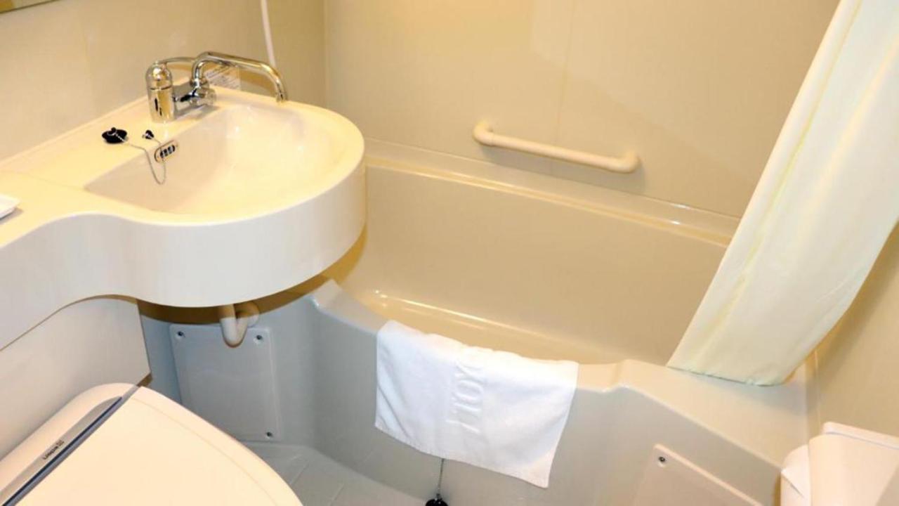 Toyoko Inn Shizuoka Eki Minami Guchi Buitenkant foto